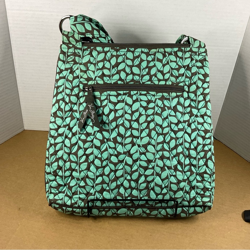 NEW Vera Bradley Shower Vine Hipster - Picture 6 of 9